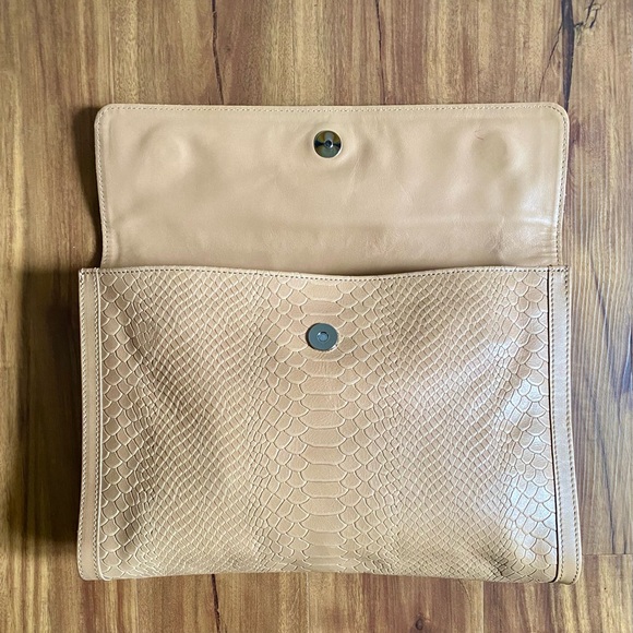 Longchamp Gatsby Python Clutch - Picture 6 of 16